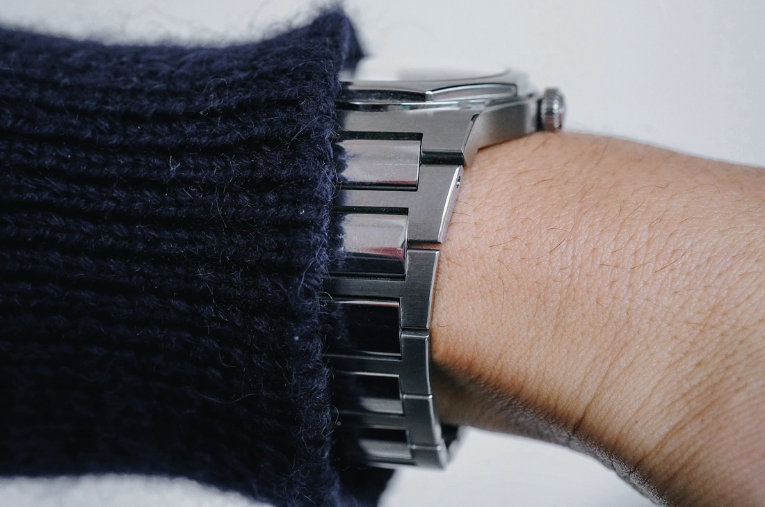 Girard-Perregaux Laureato Steel 42mm Watch Review Wrist Time Reviews 