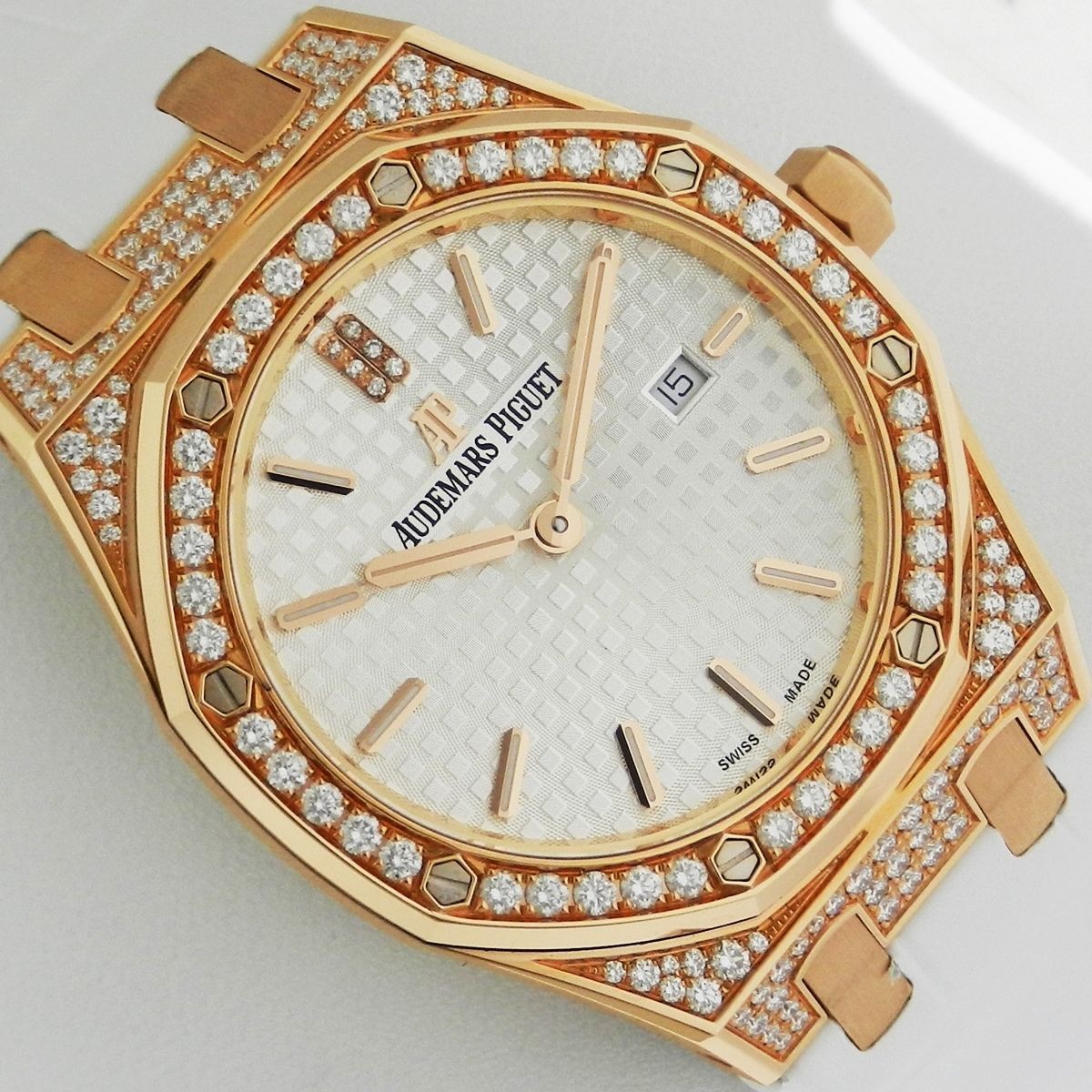 Pink Gold Diamonds Case Audemars Piguet Royal Oak Quartz Replica Watch