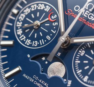 Omega Speedmaster 'Blue Side Of The Moon' Co-Axial Master Chronometer Chronograph Moonphase Watch Hands-On Hands-On